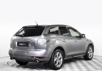 Подержанный автомобиль Mazda CX-7 2010 года (5 фото)