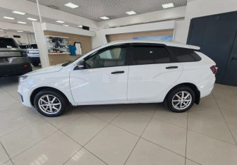 Подержанный автомобиль LADA (ВАЗ) Vesta Wagon 2024 года (8 фото)