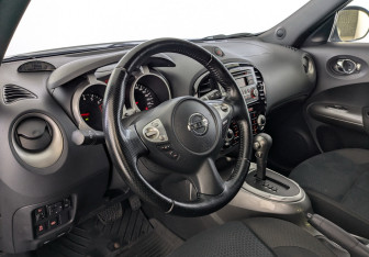 Подержанный автомобиль Nissan Juke 2013 года (16 фото)