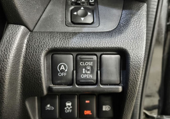 Подержанный автомобиль Nissan Dayz Roox 2016 года (15 фото)