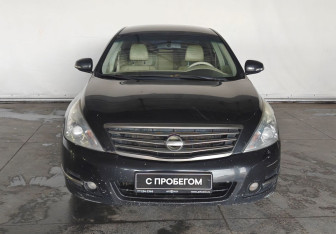 Подержанный автомобиль Nissan Teana 2011 года (2 фото)