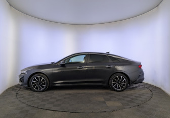 Подержанный автомобиль Kia K5 2020 года (8 фото)