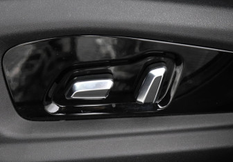 Подержанный автомобиль Omoda C5 2024 года (15 фото)