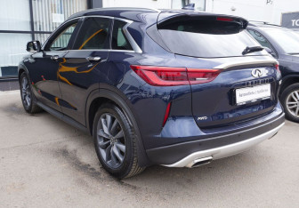 Подержанный автомобиль Infiniti QX50 2019 года (7 фото)