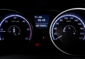 Подержанный автомобиль Hyundai ix35 2010 года (11 фото)
