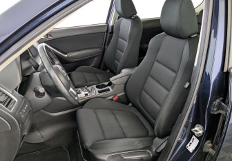 Подержанный автомобиль Mazda CX-5 2015 года (20 фото)