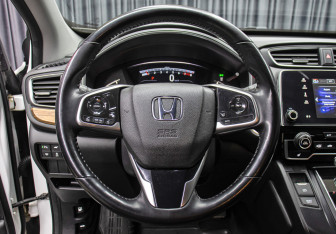 Подержанный автомобиль Honda CR-V 2021 года (17 фото)