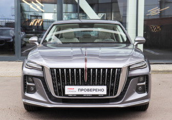 Подержанный автомобиль Hongqi H5 2024 года (2 фото)