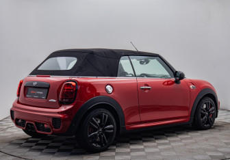 Подержанный автомобиль MINI Hatch 2020 года (5 фото)