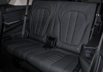 Подержанный автомобиль BMW X7 2019 года (16 фото)