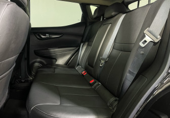 Подержанный автомобиль Nissan Qashqai 2019 года (10 фото)