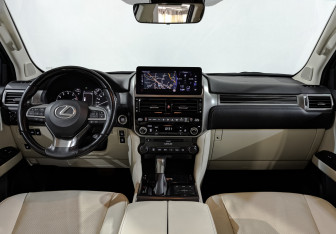 Подержанный автомобиль Lexus GX 2022 года (14 фото)