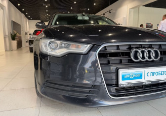 Подержанный автомобиль Audi A6 Sedan 2011 года (8 фото)