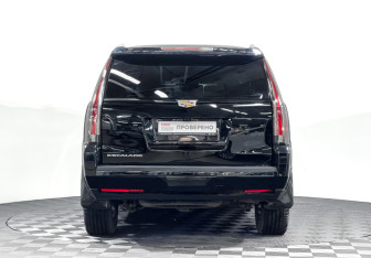 Подержанный автомобиль Cadillac Escalade Suv 2019 года (6 фото)