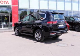 Новый Toyota Land Cruiser Suv 2025 (7 фото)