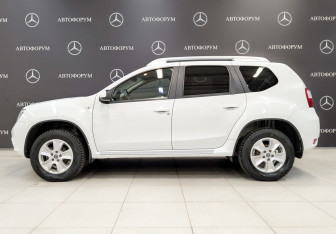 Подержанный автомобиль Nissan Terrano 2021 года (8 фото)