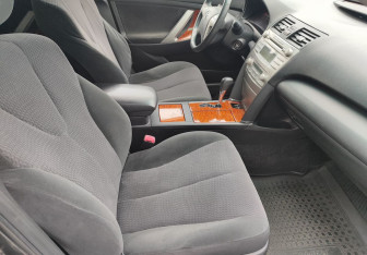 Подержанный автомобиль Toyota Camry Sedan 2011 года (9 фото)