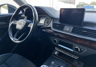 Подержанный автомобиль Audi Q5 2017 года (9 фото)