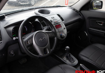 Подержанный автомобиль Kia Soul 2011 года (10 фото)