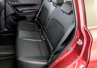 Подержанный автомобиль Subaru Forester Suv 2015 года (12 фото)