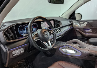 Подержанный автомобиль Mercedes-Benz GLE 2022 года (15 фото)