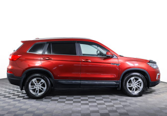 Подержанный автомобиль Changan CS75 2019 года (4 фото)