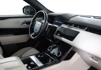 Подержанный автомобиль Land Rover Range Rover Velar 2018 года (9 фото)