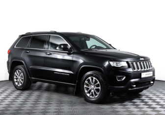 Подержанный автомобиль Jeep Grand Cherokee 2016 года (3 фото)