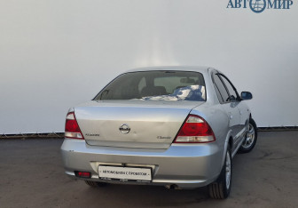 Подержанный автомобиль Nissan Almera Classic 2011 года (5 фото)