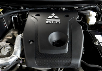 Подержанный автомобиль Mitsubishi Pajero Sport 2018 года (9 фото)