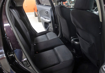 Подержанный автомобиль Nissan Juke 2013 года (12 фото)