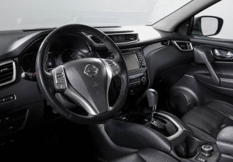 Подержанный автомобиль Nissan Qashqai 2018 года (14 фото)