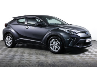 Подержанный автомобиль Toyota C-HR 2020 года (3 фото)