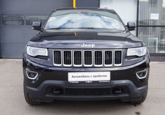 Подержанный автомобиль Jeep Grand Cherokee 2016 года (2 фото)
