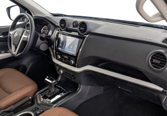 Новый DongFeng DF6 2024 (9 фото)