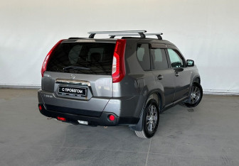 Подержанный автомобиль Nissan X-Trail 2011 года (4 фото)