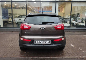 Подержанный автомобиль Kia Sportage 2013 года (7 фото)
