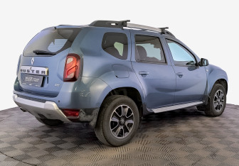 Подержанный автомобиль Renault Duster 2016 года (5 фото)
