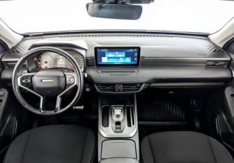 Подержанный автомобиль Haval Jolion 2022 года (14 фото)