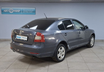 Подержанный автомобиль Skoda Octavia Liftback 2011 года (5 фото)