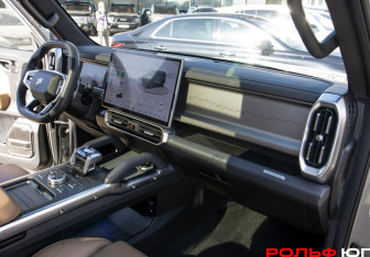 Подержанный автомобиль Jetour T2 2024 года (7 фото)