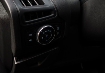 Подержанный автомобиль Ford Focus Hatchback 2012 года (20 фото)