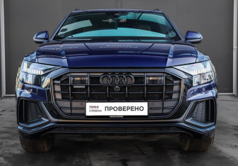 Подержанный автомобиль Audi Q8 2021 года (2 фото)
