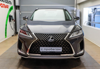 Подержанный автомобиль Lexus RX 2022 года (3 фото)