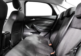 Подержанный автомобиль Ford Focus Sedan 2018 года (11 фото)