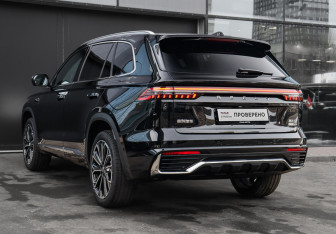 Подержанный автомобиль Geely Monjaro 2026 года (6 фото)