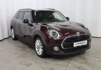 Подержанный автомобиль MINI Clubman Wagon 2016 года (3 фото)