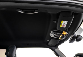 Подержанный автомобиль MINI Hatch 2019 года (22 фото)