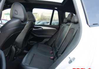 Подержанный автомобиль BMW X3 2019 года (8 фото)