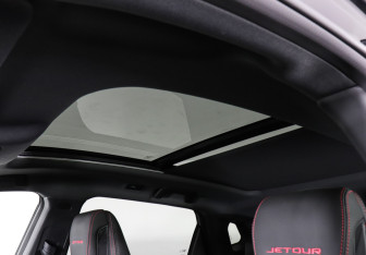 Подержанный автомобиль Jetour Dashing 2023 года (13 фото)